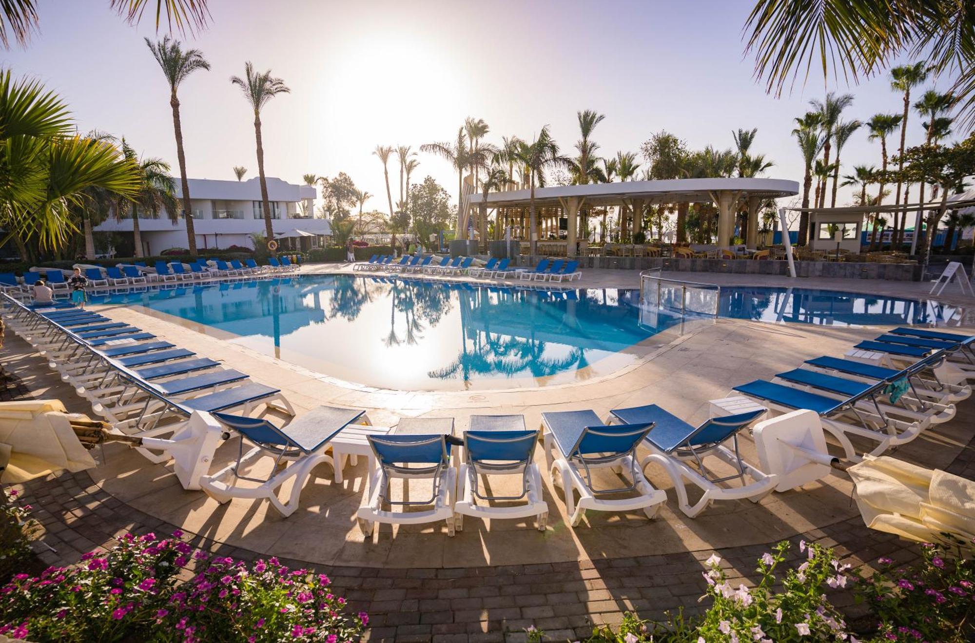 Курортний комплекс Novotel 5*